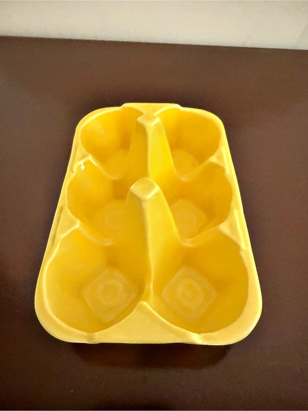 biscuit Ceramic 6-Egg Holder Yellow